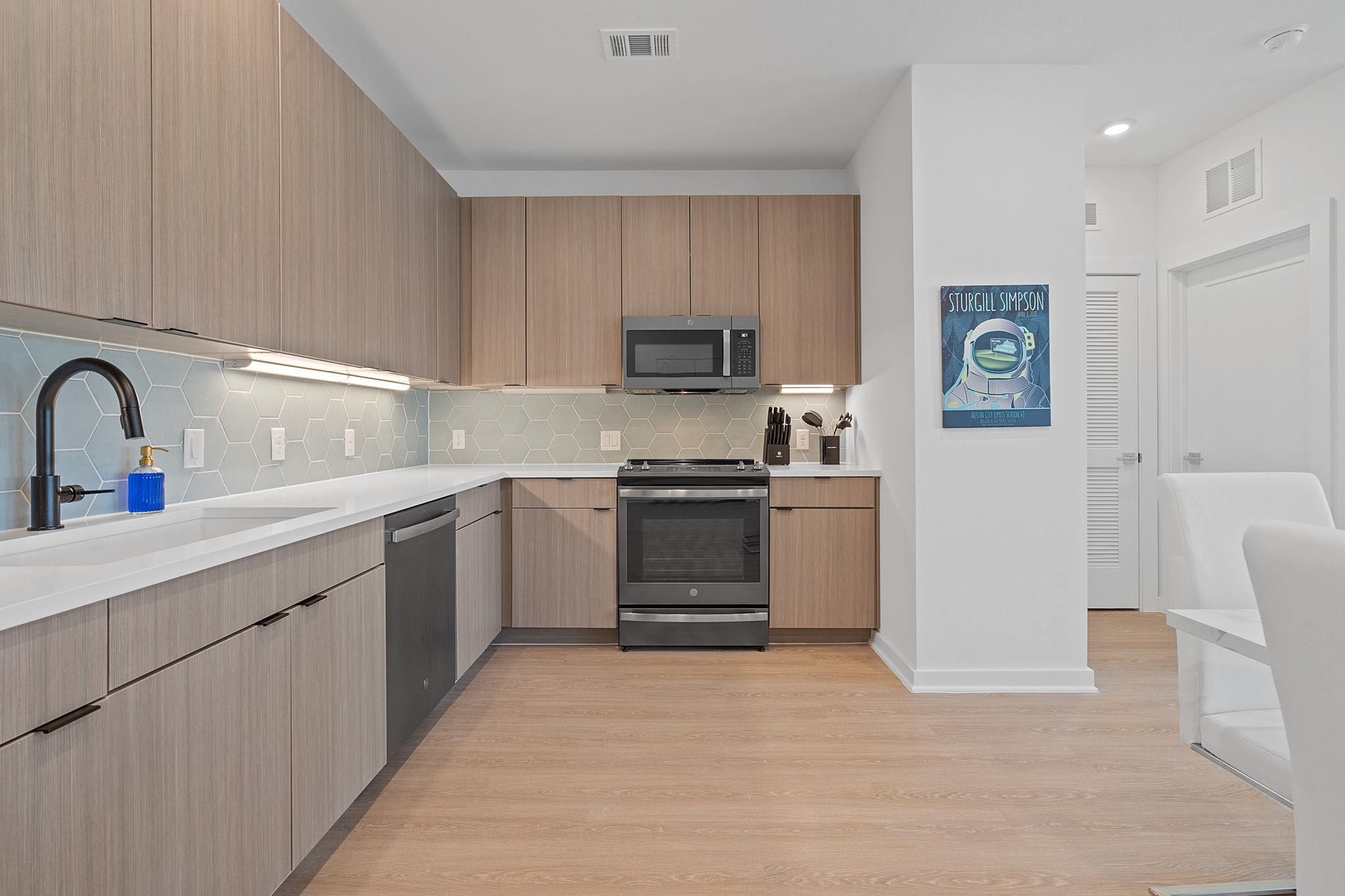 4802 Congress Ave #218, Austin, TX 78745 photo 2