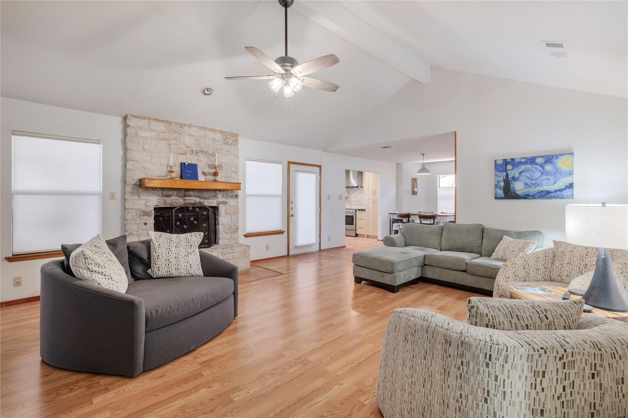1712 Creek Bend CIR, Round Rock, TX 78681 photo 2