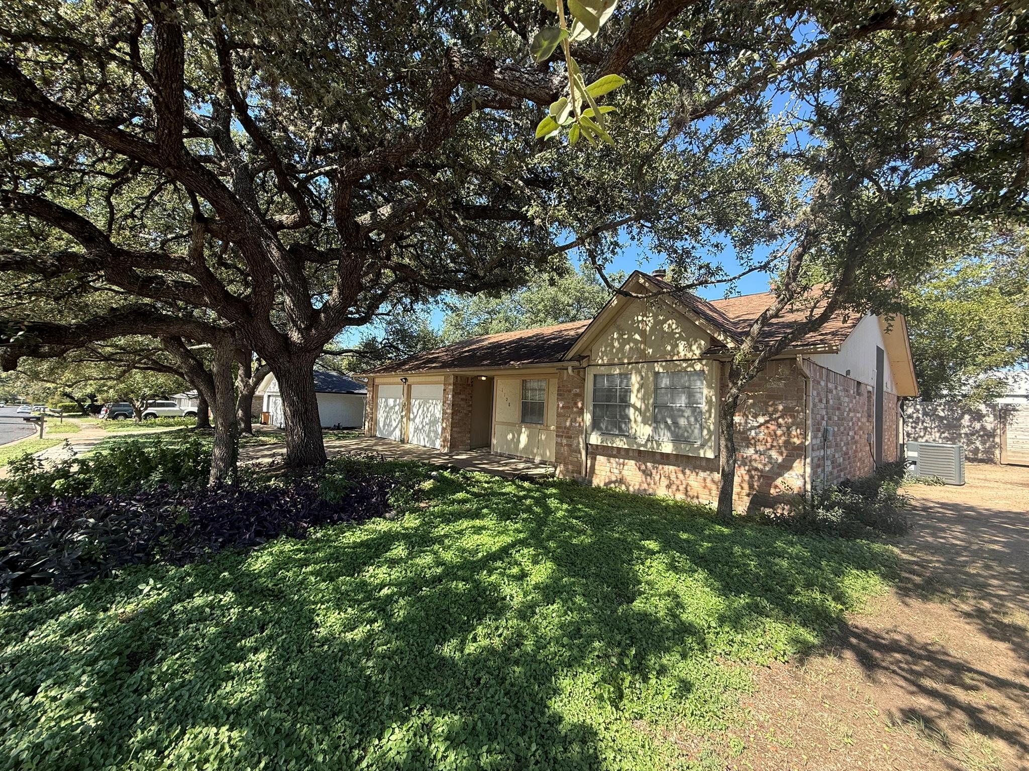 1108 ECHO LN, Austin, TX 78745 photo 2
