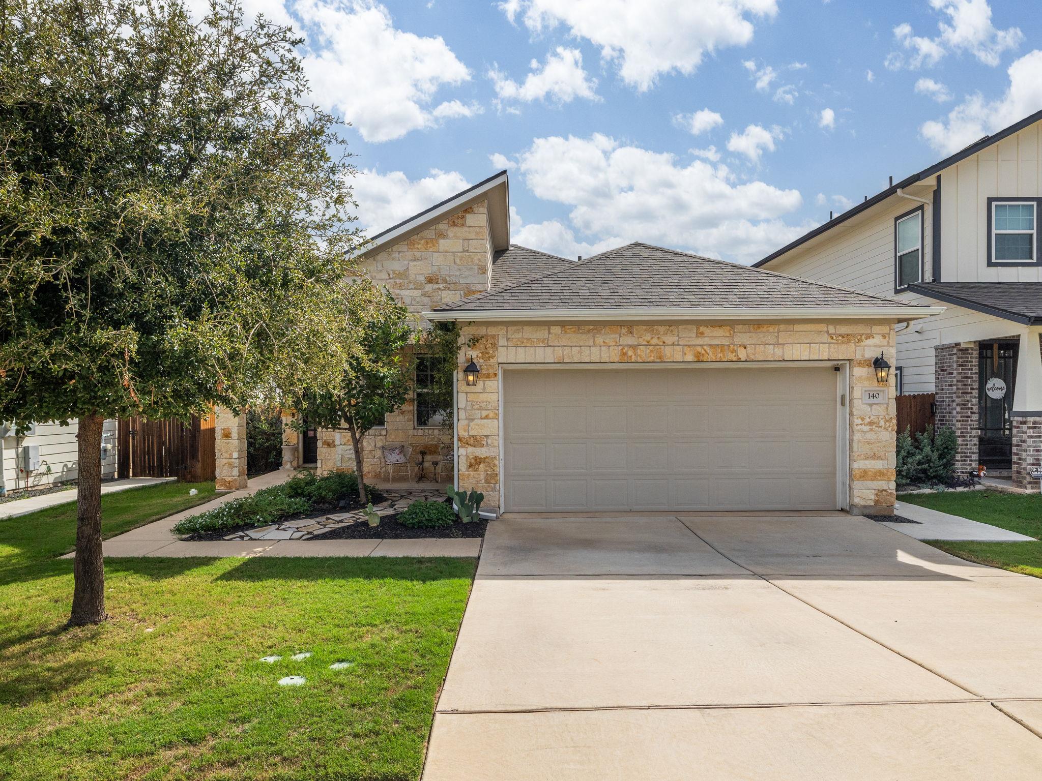 140 Winding Hollow LN, Georgetown, TX 78628 photo 2