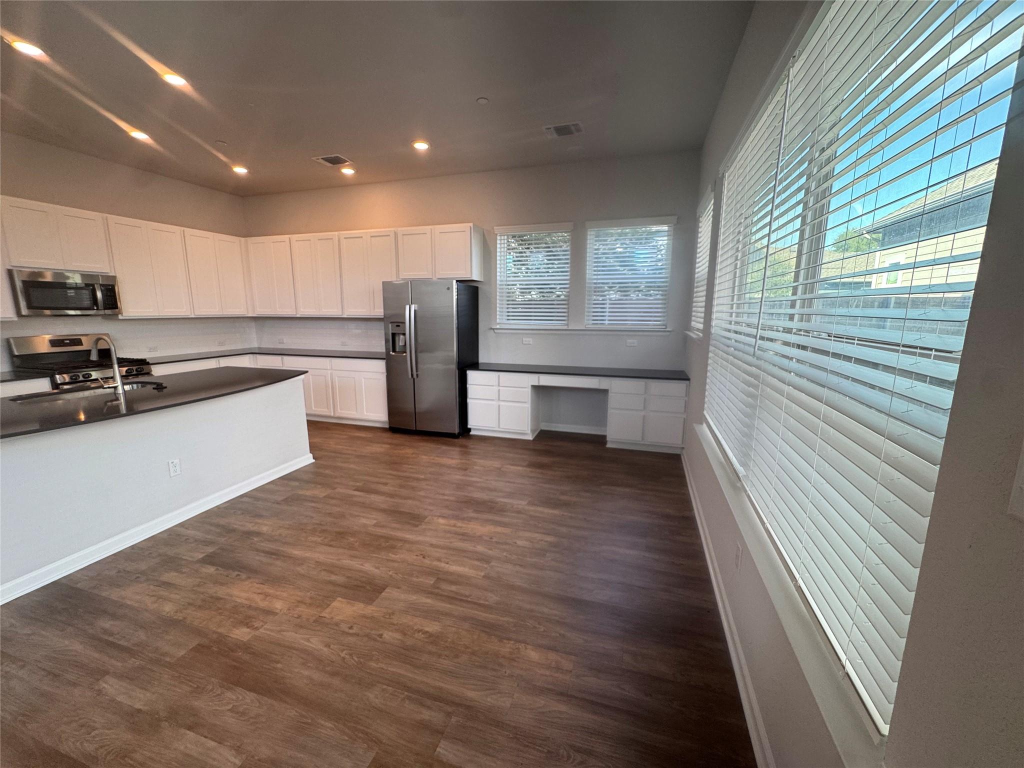 3000 Chisholm Trail RD #71, Round Rock, TX 78681 photo 2