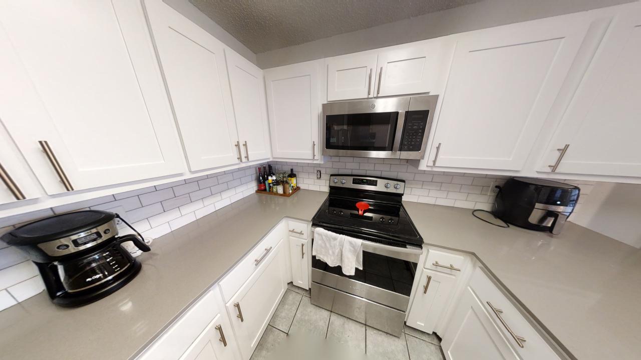 1610 WATERSTON Ave #13, Austin, TX 78703 photo 3
