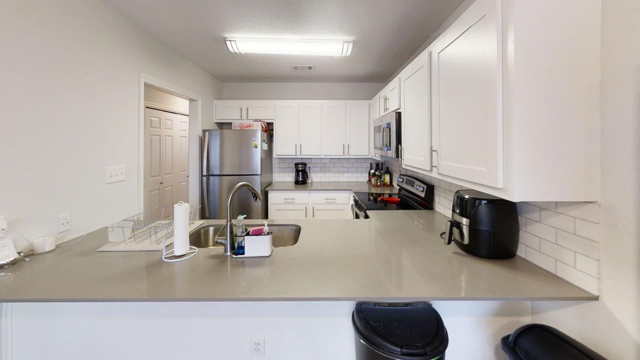 1610 WATERSTON Ave #13, Austin, TX 78703 photo 5