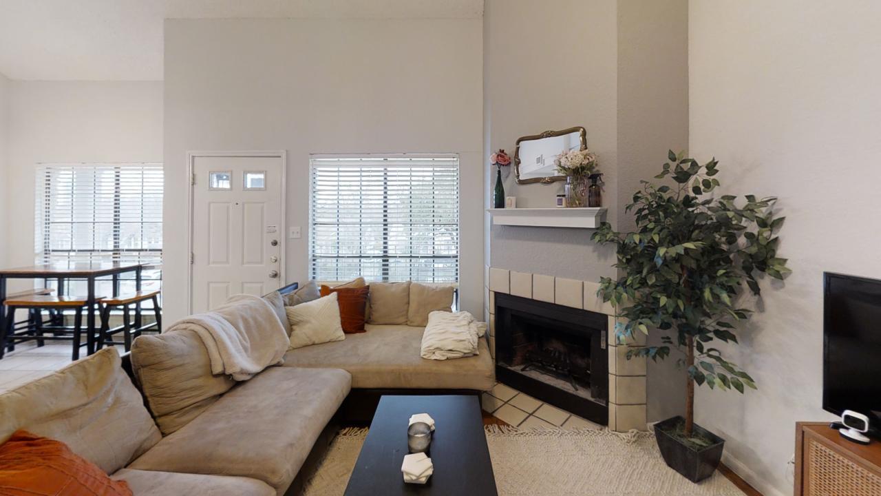 1610 WATERSTON Ave #13, Austin, TX 78703 photo 4