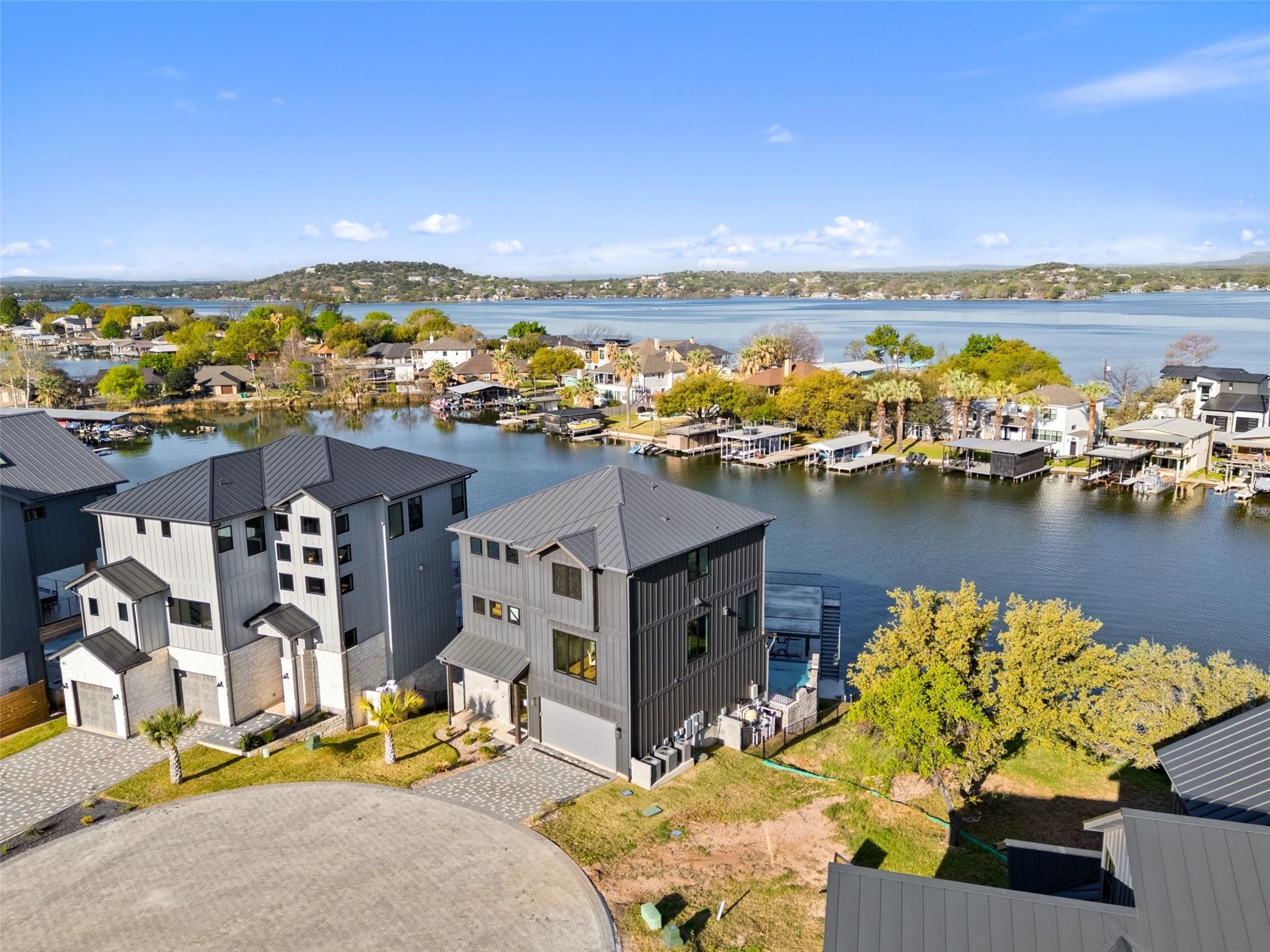 GRANITE POINTE