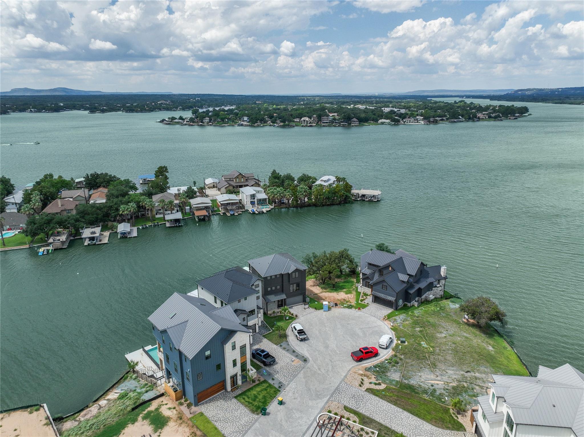 171 Pointview DR, Granite Shoals, TX 78654 photo 4