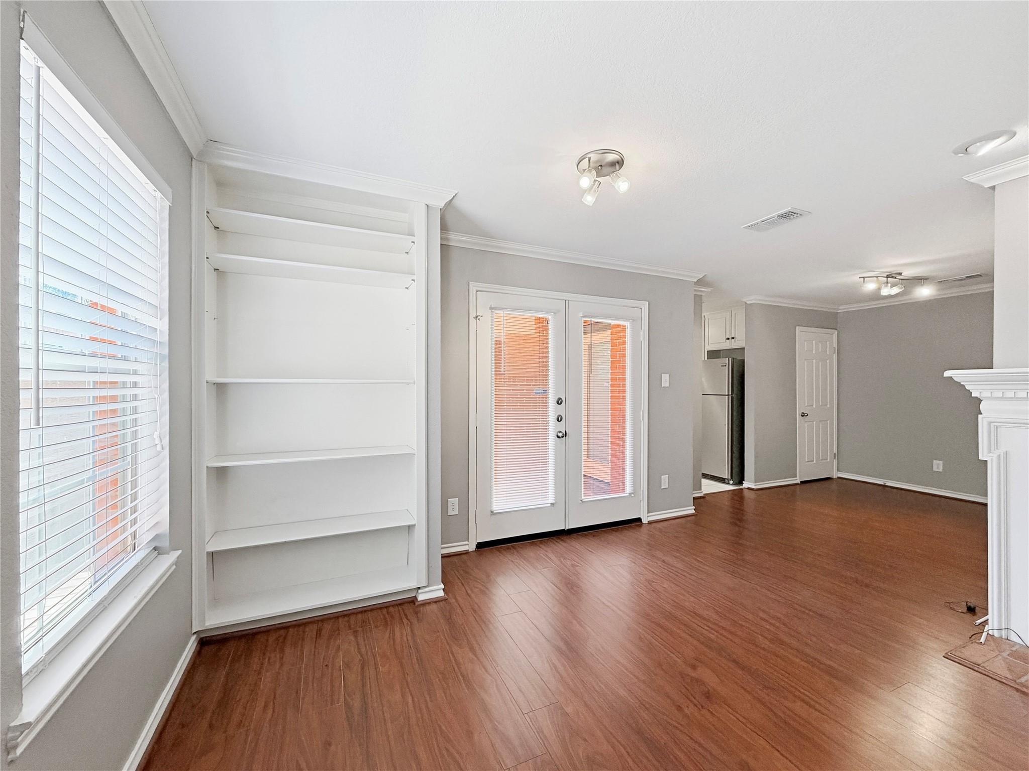 2408 Enfield RD #103, Austin, TX 78703 photo 4