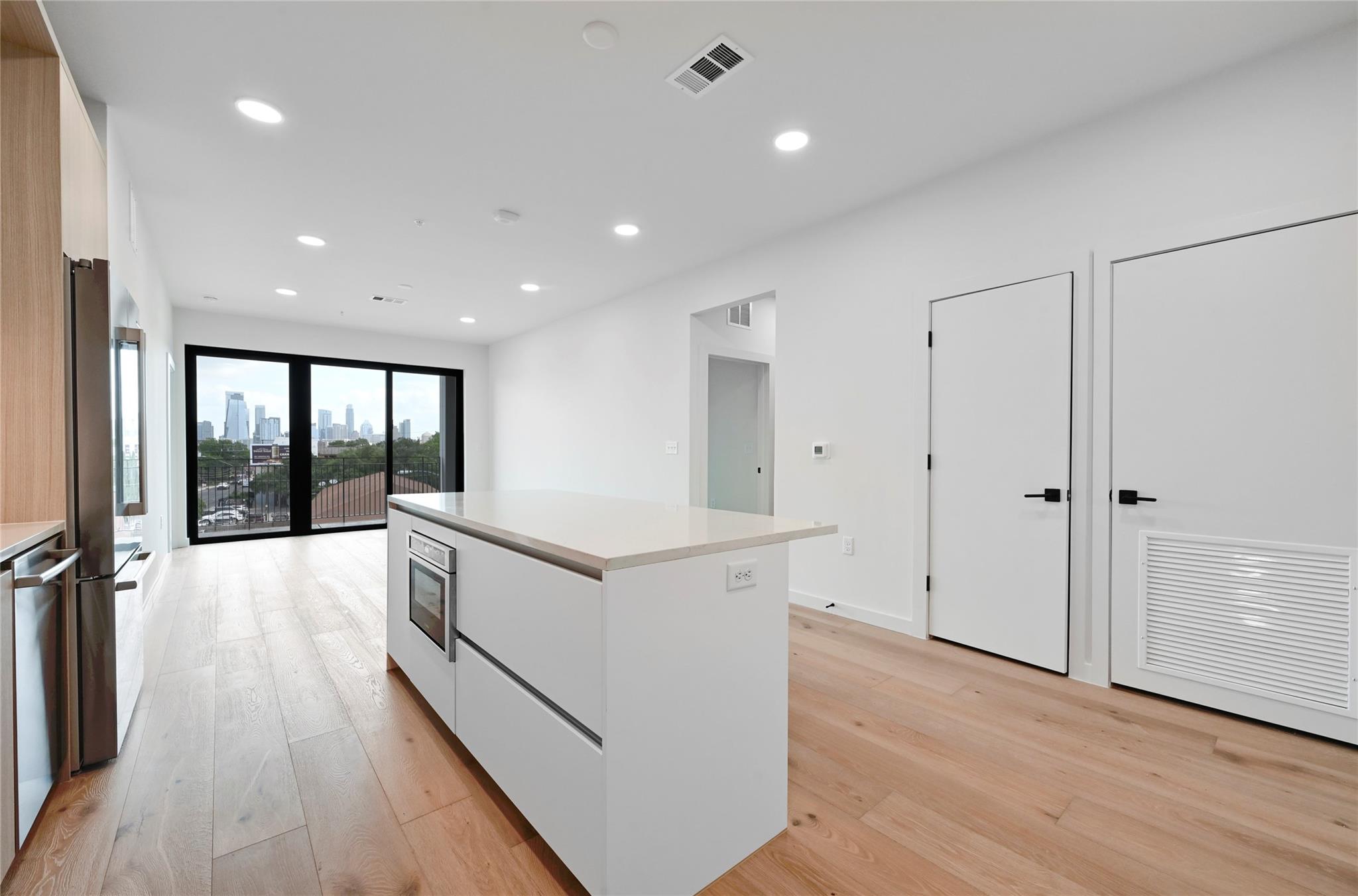 2209 1st ST #309, Austin, TX 78704 photo 5