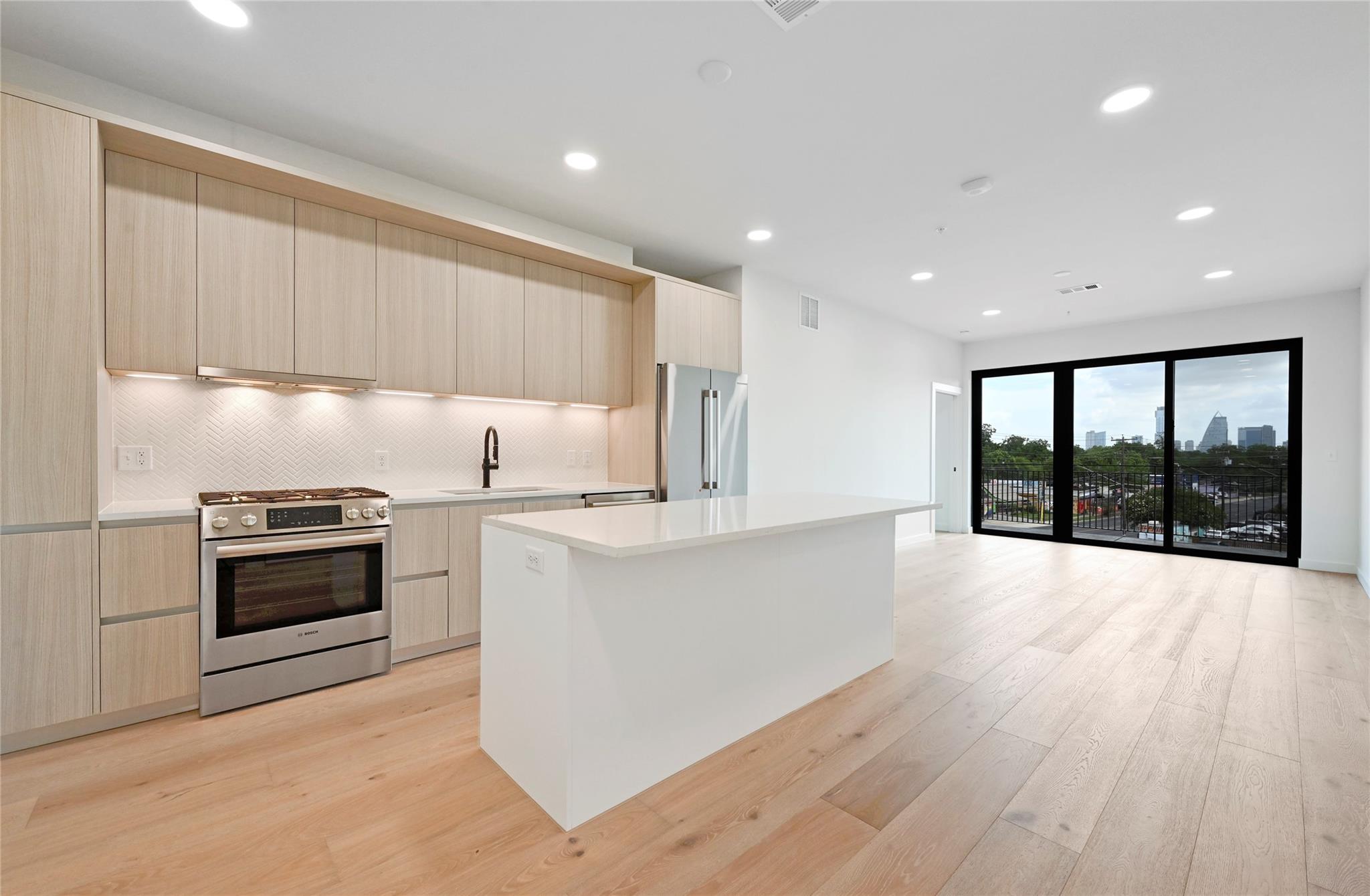 2209 1st ST #309, Austin, TX 78704 photo 4