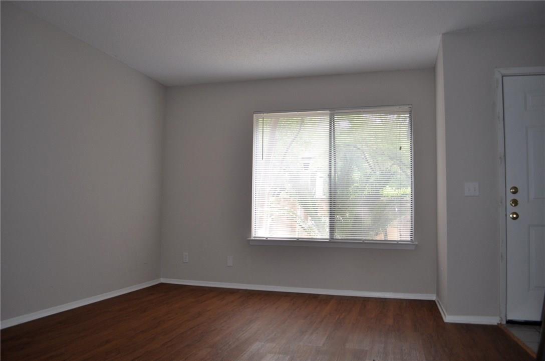 5014 Fort Clark DR, Austin, TX 78745 photo 3
