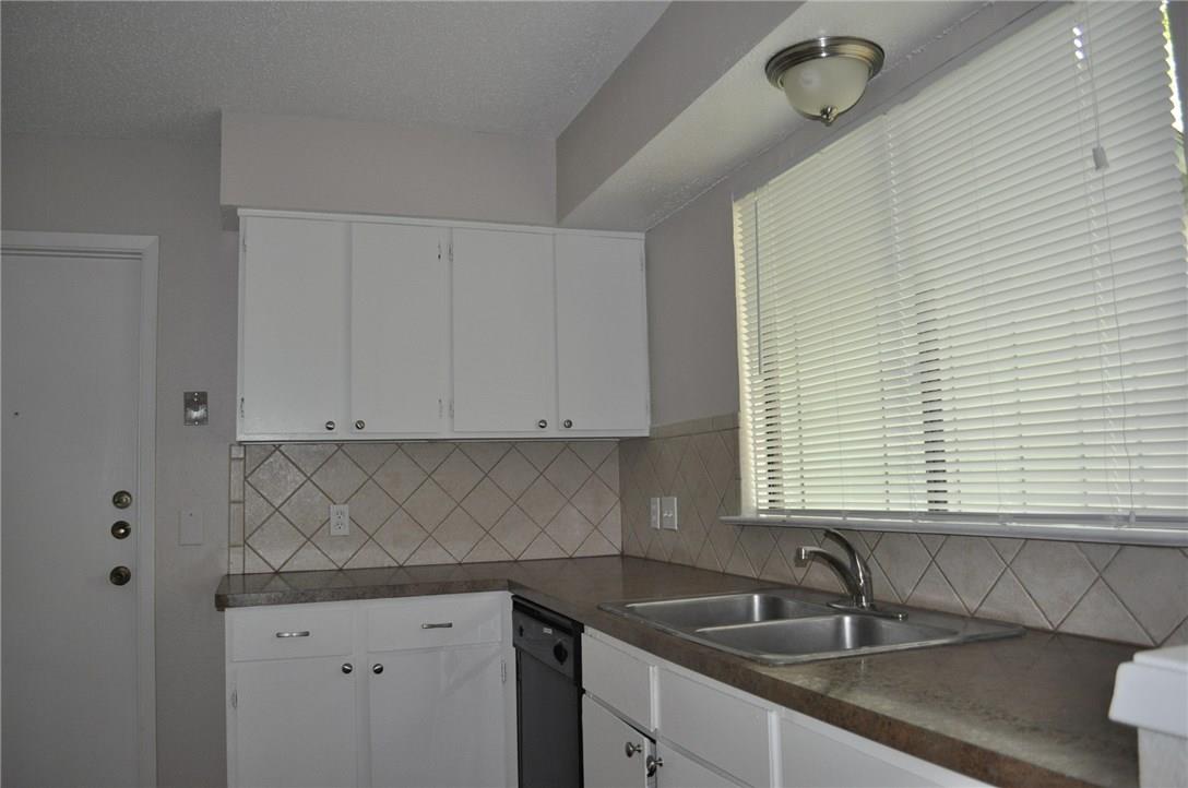 5014 Fort Clark DR, Austin, TX 78745 photo 5