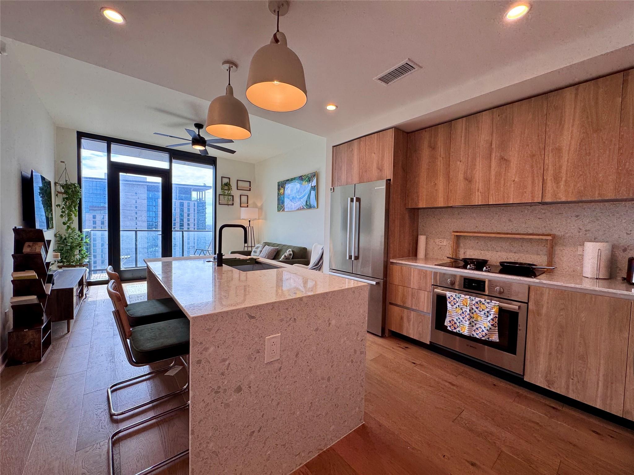 84 East Ave #3807, Austin, TX 78701 photo 2