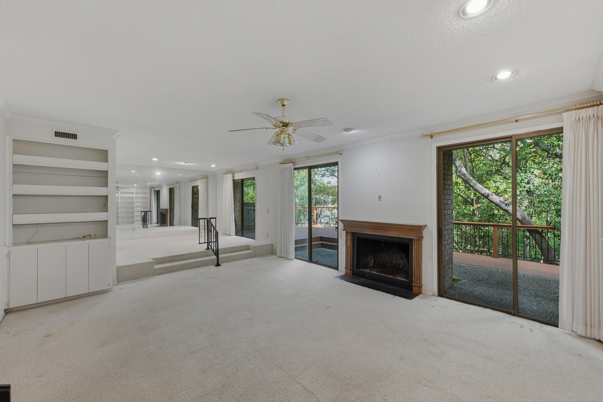32 Woodstone SQ, Austin, TX 78703 photo 3