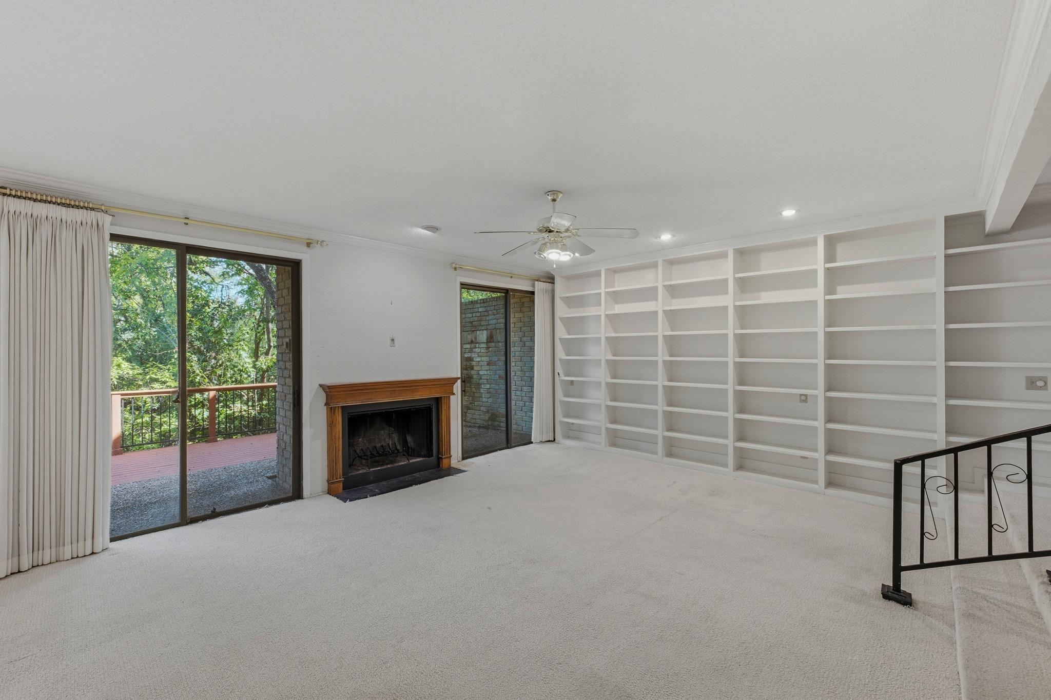 32 Woodstone SQ, Austin, TX 78703 photo 5