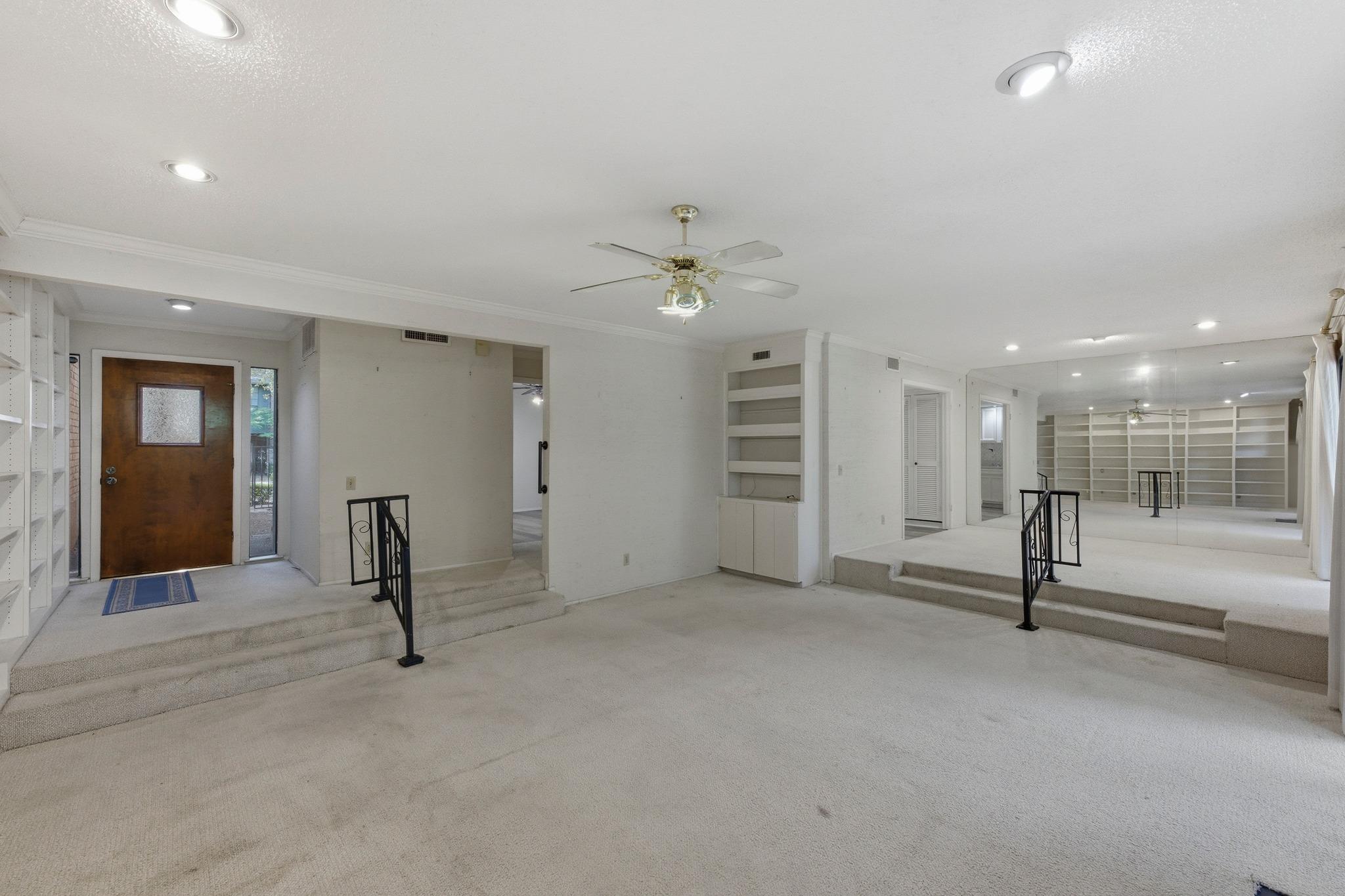 32 Woodstone SQ, Austin, TX 78703 photo 4