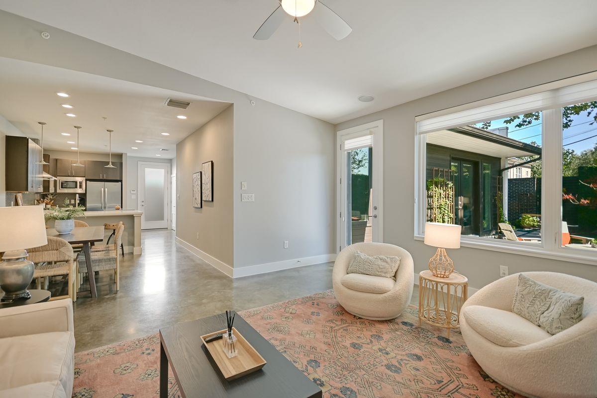 2612 12th ST #1, Austin, TX 78703 photo 2