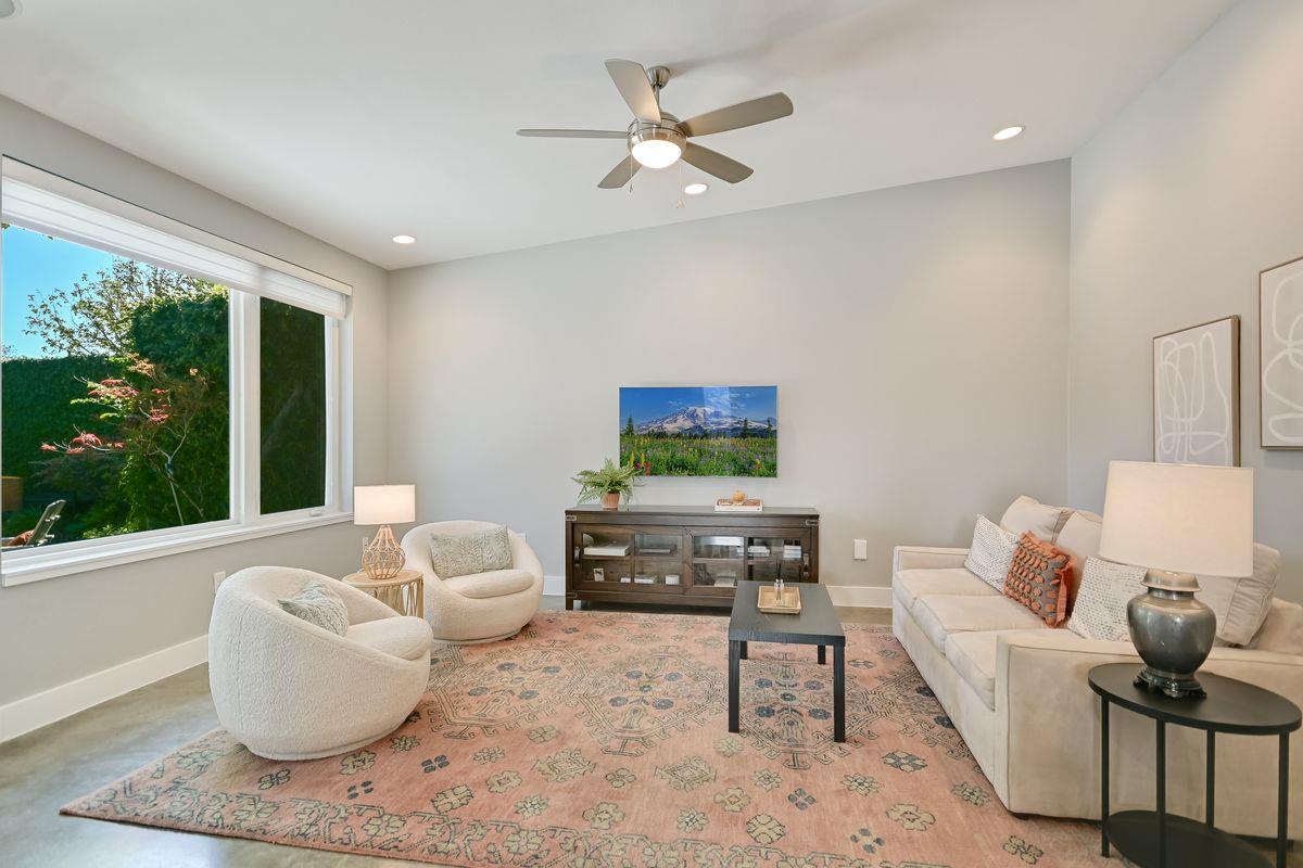 2612 12th ST #1, Austin, TX 78703 photo 4