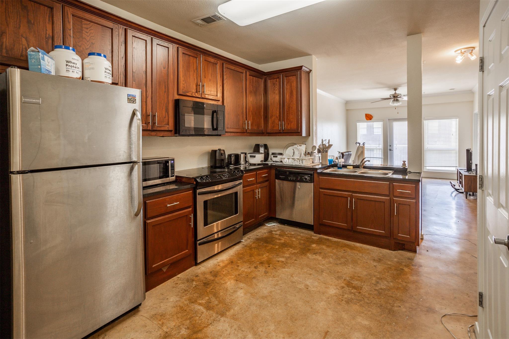 Photo of 910 25th ST #403, Austin, TX 78705