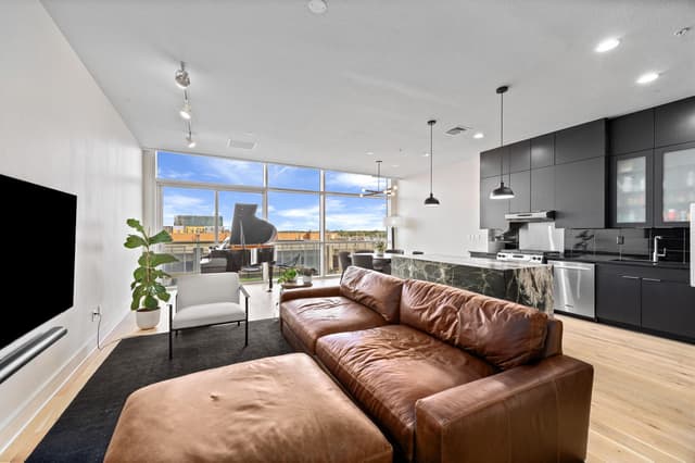 Photo of 555 E 5th ST # 521, Austin TX 78701