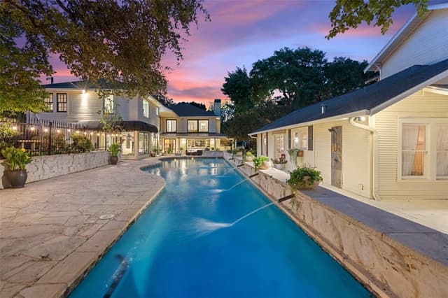 Photo of 1411 W 10th ST, Austin TX 78703