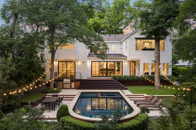 Photo of 1015 Gaston Ave, Austin TX 78703