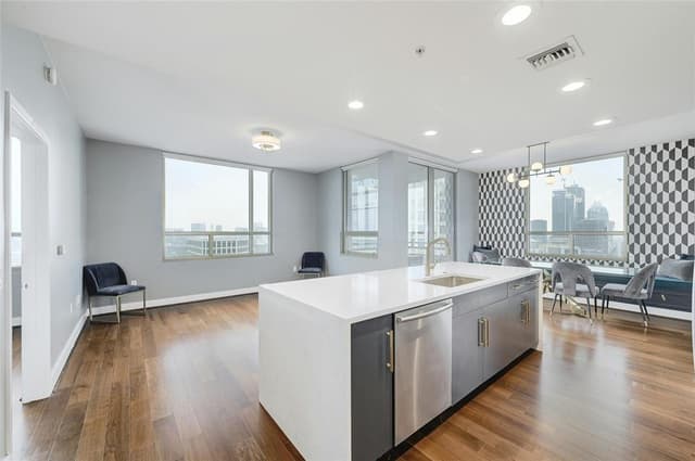 Photo of 300 Bowie ST # 2301, Austin TX 78703